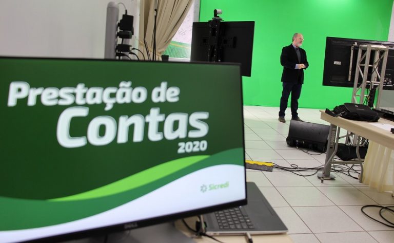 Sicredi Vale do Piquiri Abcd PR/SP realiza reunião de prestação de contas