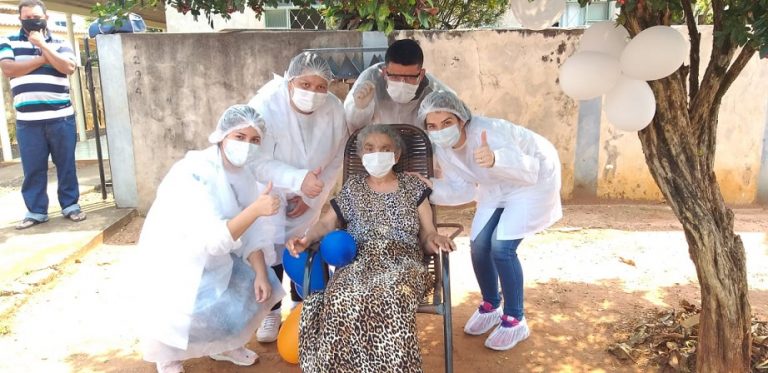 Covid-19: mulher de 73 anos de Brasilândia do Sul se recupera e de deixa UTI