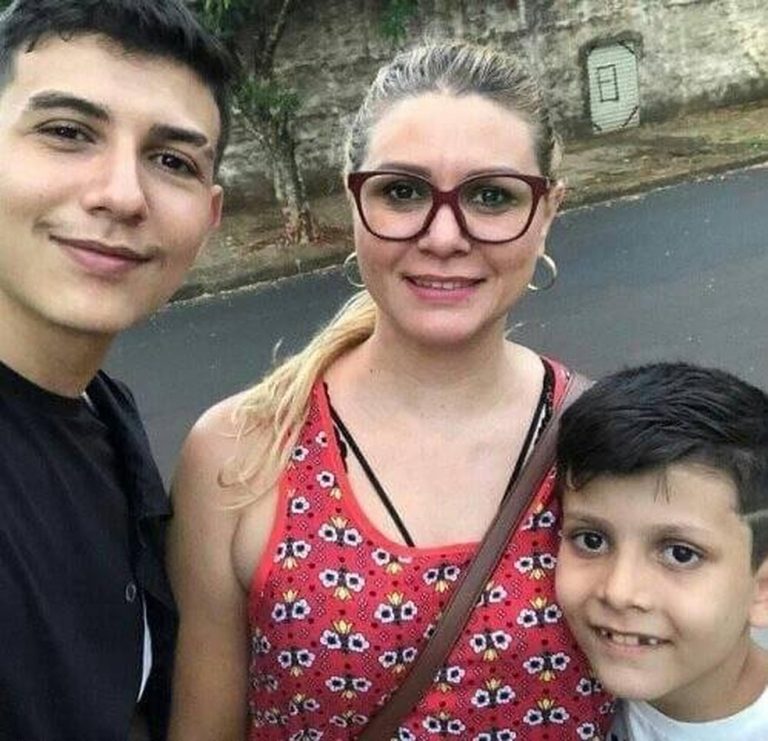 Ajuda: Vaquinha para ajudar menino que tentou comprar casa para mãe na OLX arrecada R$ 165 mil em menos de 24h