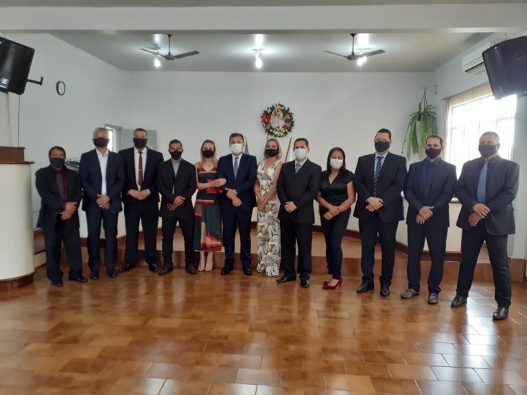 Jesuítas: Júnior Weiller assume quarto mandato. Angela Thomé eleita presidente da Câmara