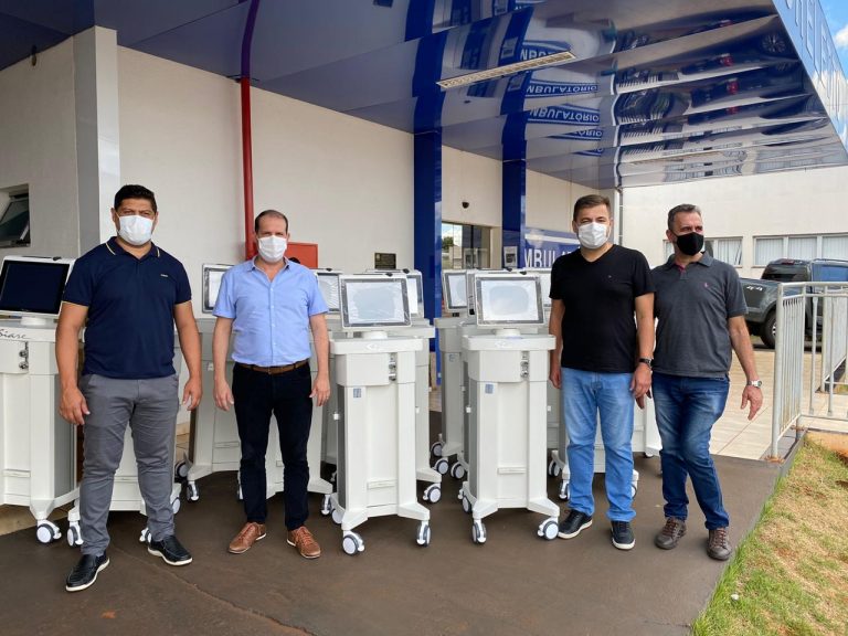 Secretário Marcel entrega equipamentos para 14 novos leitos de UTI em Assis Chateaubriand