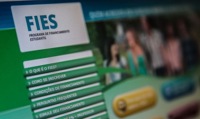 Prorrogado prazo para validar documentos usados em inscrição no Fies