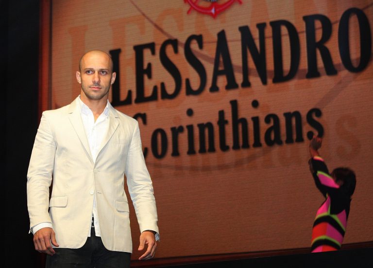 Alessandro fala da volta ao cargo de gerente de futebol do Corinthians