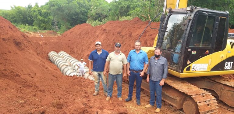 Prefeito Alex visita obras em Brasilândia do Sul