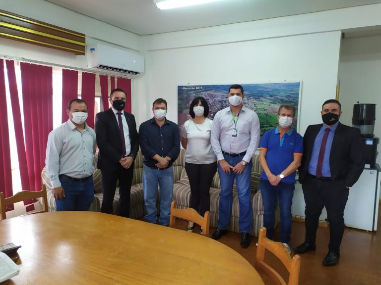 Presidente do Sicoob Médio Oeste visita prefeitos de Formosa do Oeste e Cafelândia