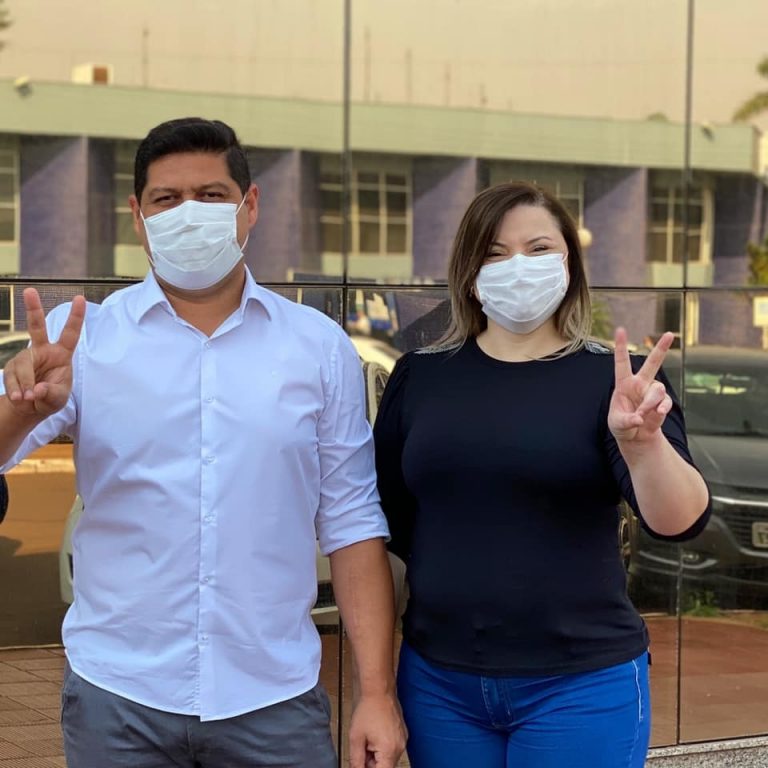 Prefeito “Valtinho” e esposa recebem alta hospitalar e já despacha de casa