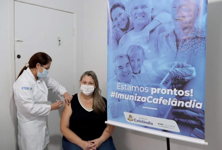 Covid-19: Enfermeira esclarece dúvidas sobre definição técnica da sequência de vacinados