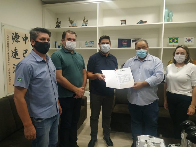 Diretores da ACIAC visitam prefeito Valtinho e reafirmam parcerias