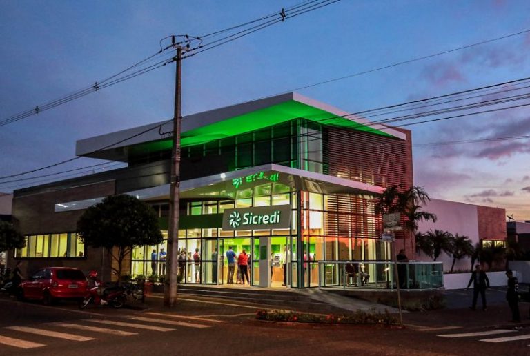 Sicredi é a instituição financeira com maior presença no ranking anual de projeção econômica do BC pelo segundo ano consecutivo