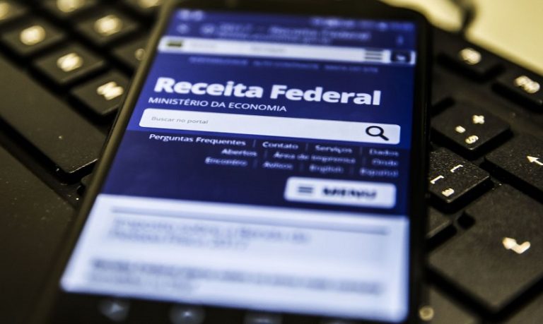 Cidadãos já podem juntar documentos para prestar contas ao Leão