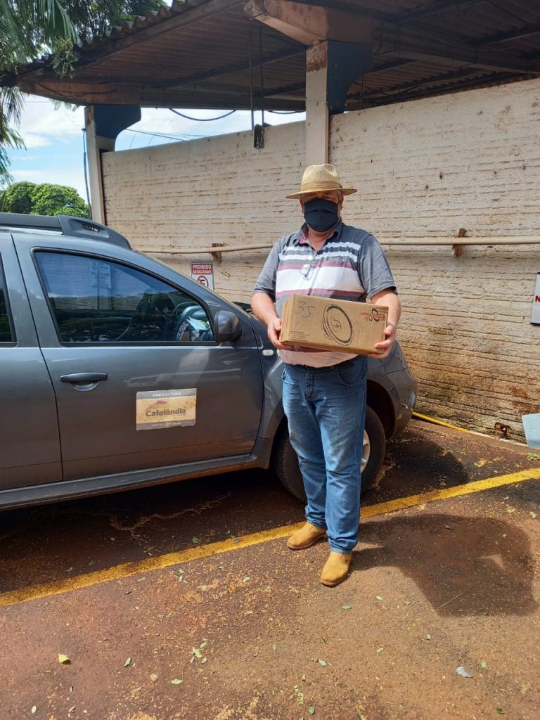Cafelândia recebe kit da linha ecológica através da parceria com a Itaipu Binacional