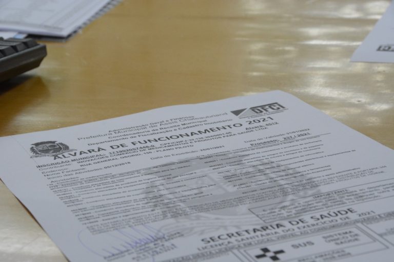 Covid-19: Assis Chateaubriand altera decreto e prorroga vencimento do alvará