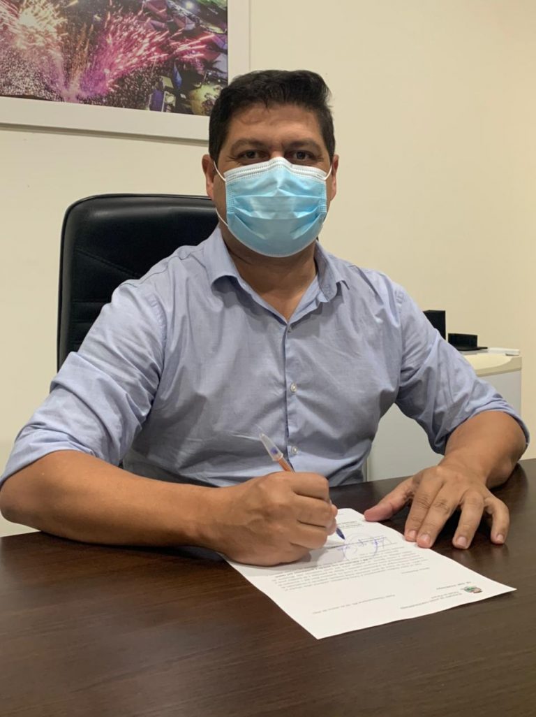 Prefeito Valtinho confirma intenção de participar de consórcio para a compra de vacinas