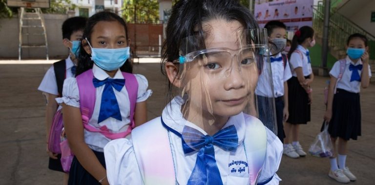 MINUTO UNICEF: escolas podem auxiliar no ensino da etiqueta respiratória