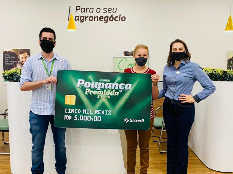 Associada Sicredi de Palotina (PR) ganha R$ 5 mil em campanha de incentivo à poupança