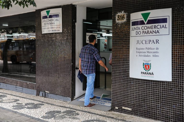 Empresas devem atualizar registro para preservar direito ao nome