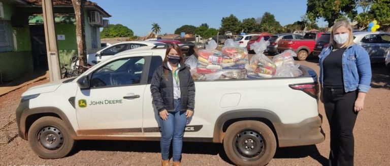 MA Máquinas repassa cestas de alimentos para Assistência Social de Assis Chateaubriand