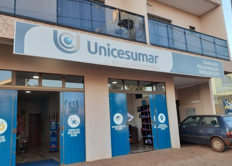 Fernanda Sescato Weeber é a ganhadora da promoção “Unicesumãe/Massa FM”