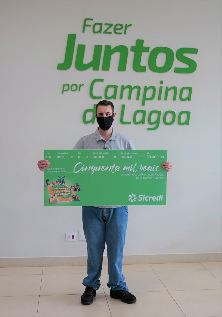 Sicredi Vale do Piquiri Abcd PR/SP entrega primeiro prêmio da campanha Razões para Investir e Ganhar
