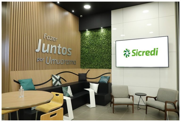 Sicredi inaugura mais uma agência em Umuarama