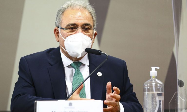 Covid-19: Queiroga afirma que todos os brasileiros acima de 18 anos devem receber primeira dose da vacina até setembro