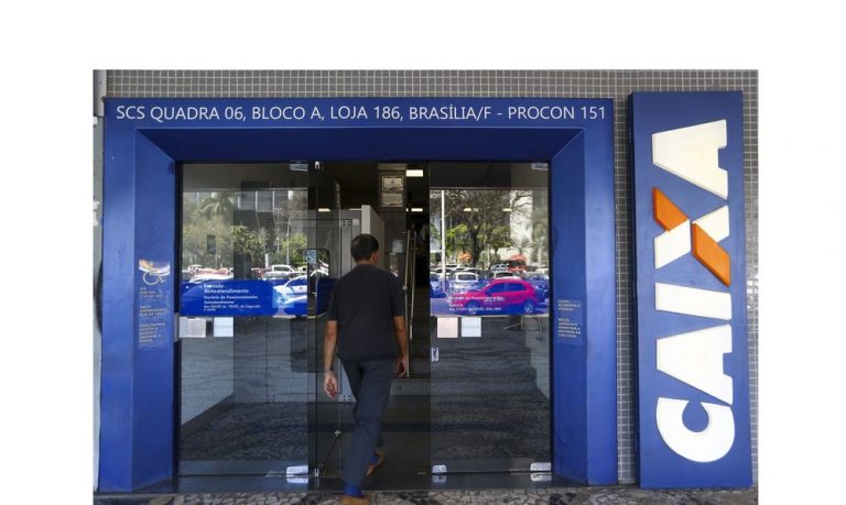 Caixa anuncia 10 mil vagas, entre concursados, estagiários e aprendizes