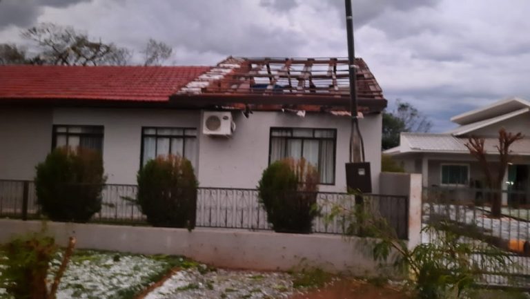 Projeto assistencial busca atender famílias de baixa renda que tiveram suas casas afetadas pelo temporal em Maripá