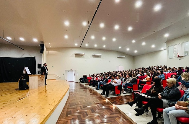 Educação capacita profissionais para identificarem possíveis casos de abuso e violência contra crianças e adolescentes