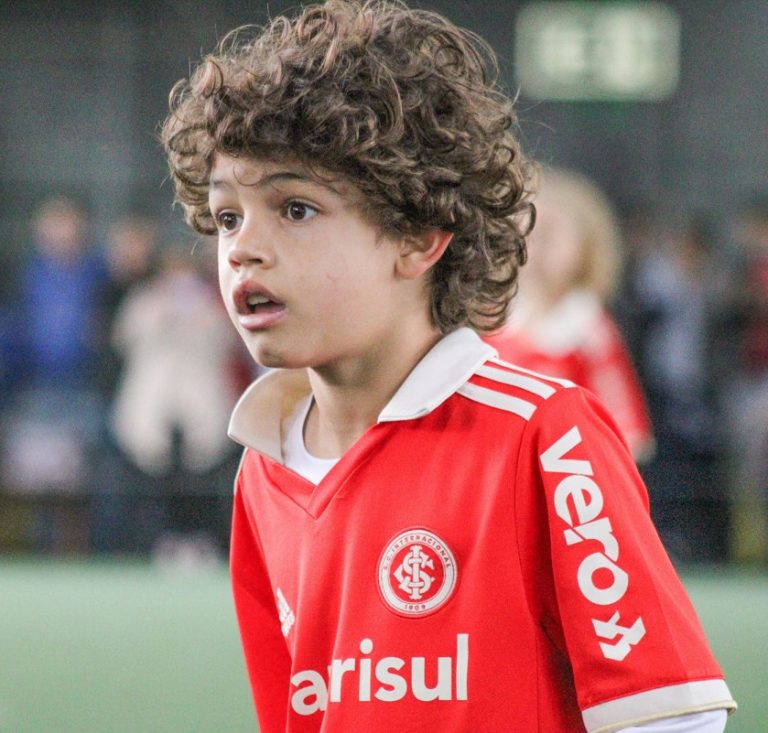 Davizinho dá show na estreia no Internacional