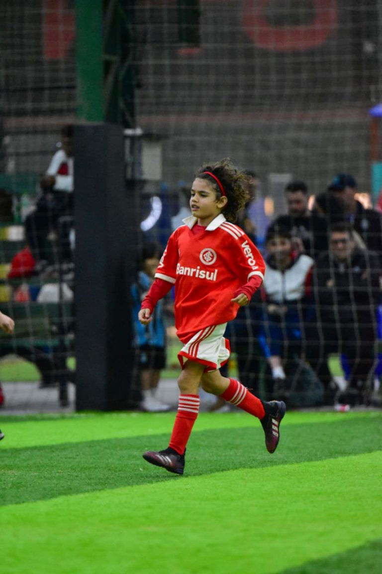 Davizinho Bosquette marcou três gols no domingo nas Categorias de Base do Internacional.