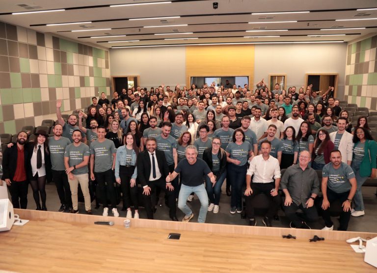 Inspirado por histórias, Comitê Jovem da Sicredi Vale do Piquiri Abcd PR/SP reflete sobre sonhos durante Summit