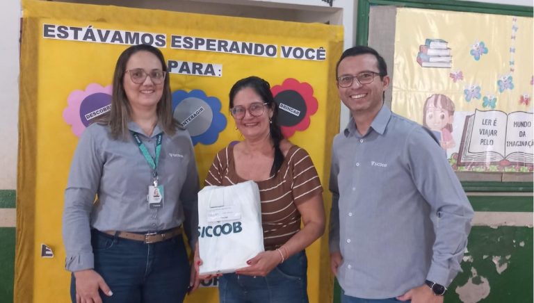 Concurso Cultural 2024: Sicoob Médio Oeste trabalha o tema em escolas do PR e MS