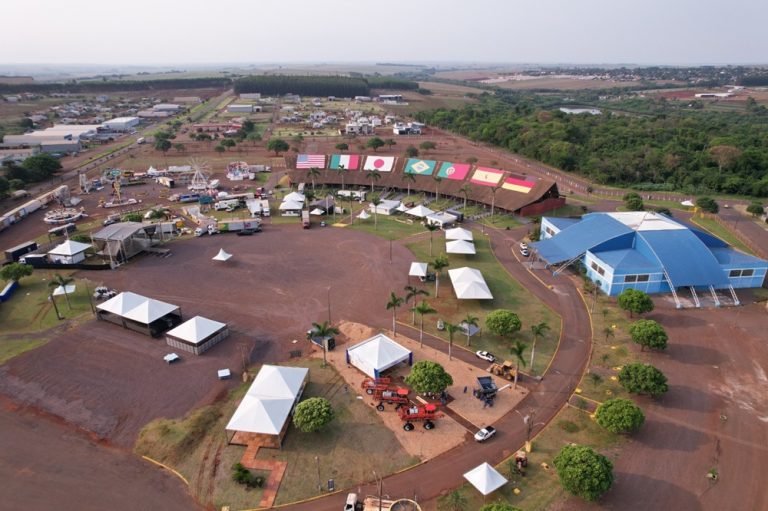 Expo Assis 2024 terá show de abertura com Ana Castela