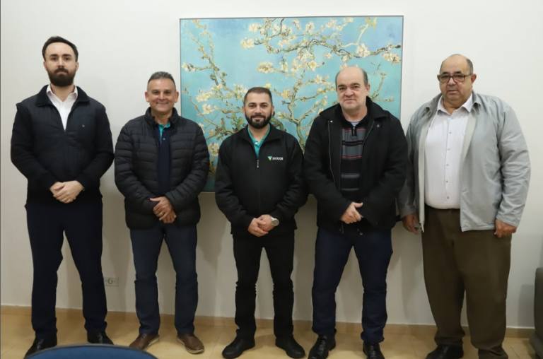 Presidente da Câmara recebe representantes da Associação de Capoeira mantida pelo Instituto Sicoob