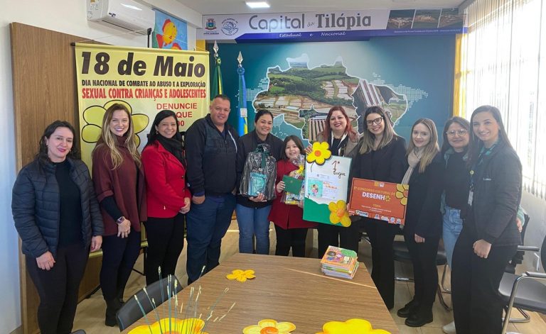 Sicoob Médio Oeste premia alunos no Concurso de Desenho do CRAS de Nova Aurora