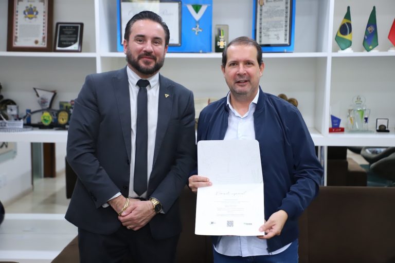 Micheletto é convidado para evento dos 20 anos do Sicoob Médio Oeste