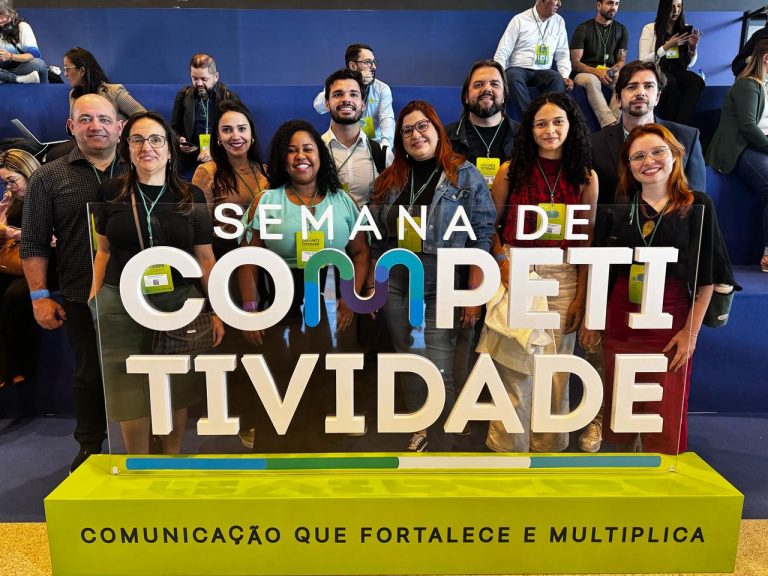 Sicoob Médio Oeste em evento considerado Marco Histórico no Cooperativismo Brasileiro