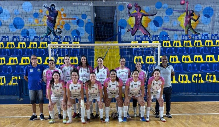 Time feminino de futsal de Assis Chateaubriand estreia com vitória na competição de Maripá