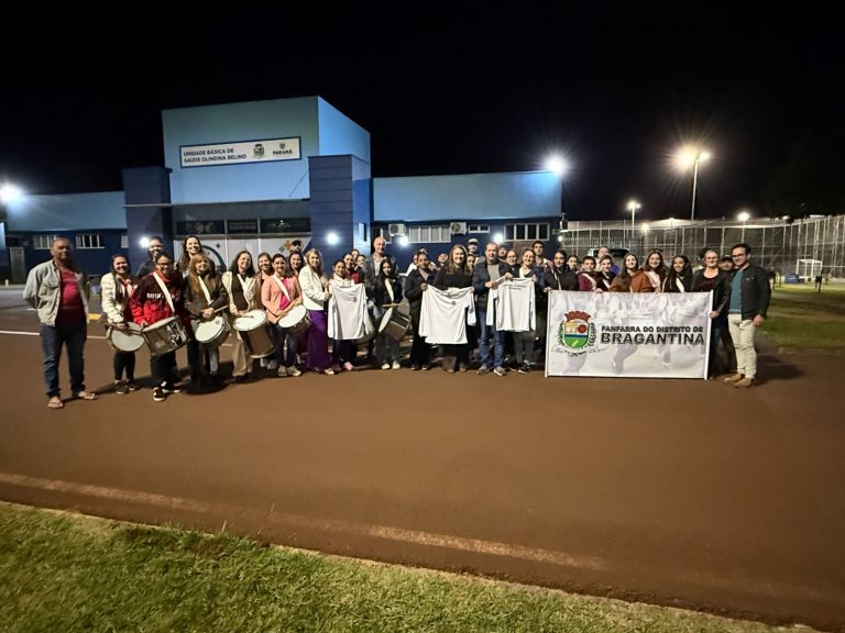 Prefeito Marcel Micheletto participa de ensaio da Fanfarra de Bragantina e entrega camisetas aos integrantes