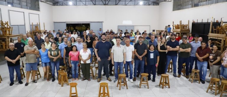 Moradores aprovam pavimentação de estradas rurais em audiência pública