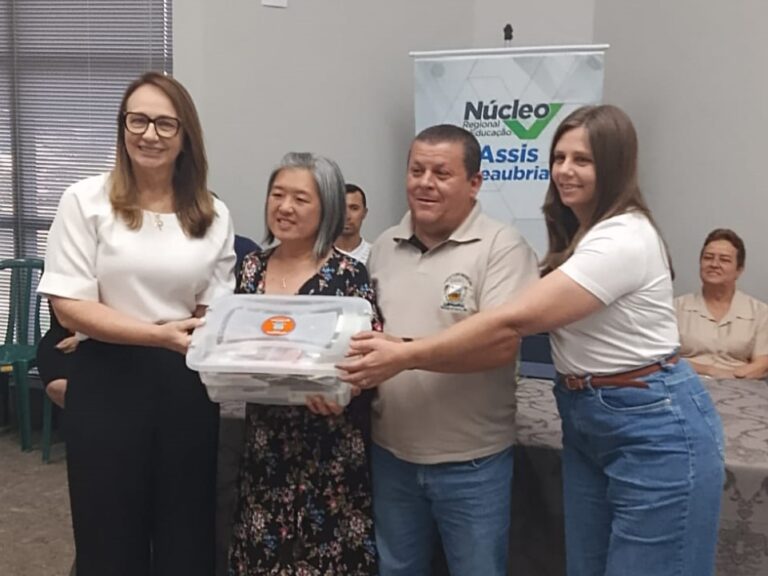 Colégio Estadual de Iracema do Oeste recebe Kit de Robótica