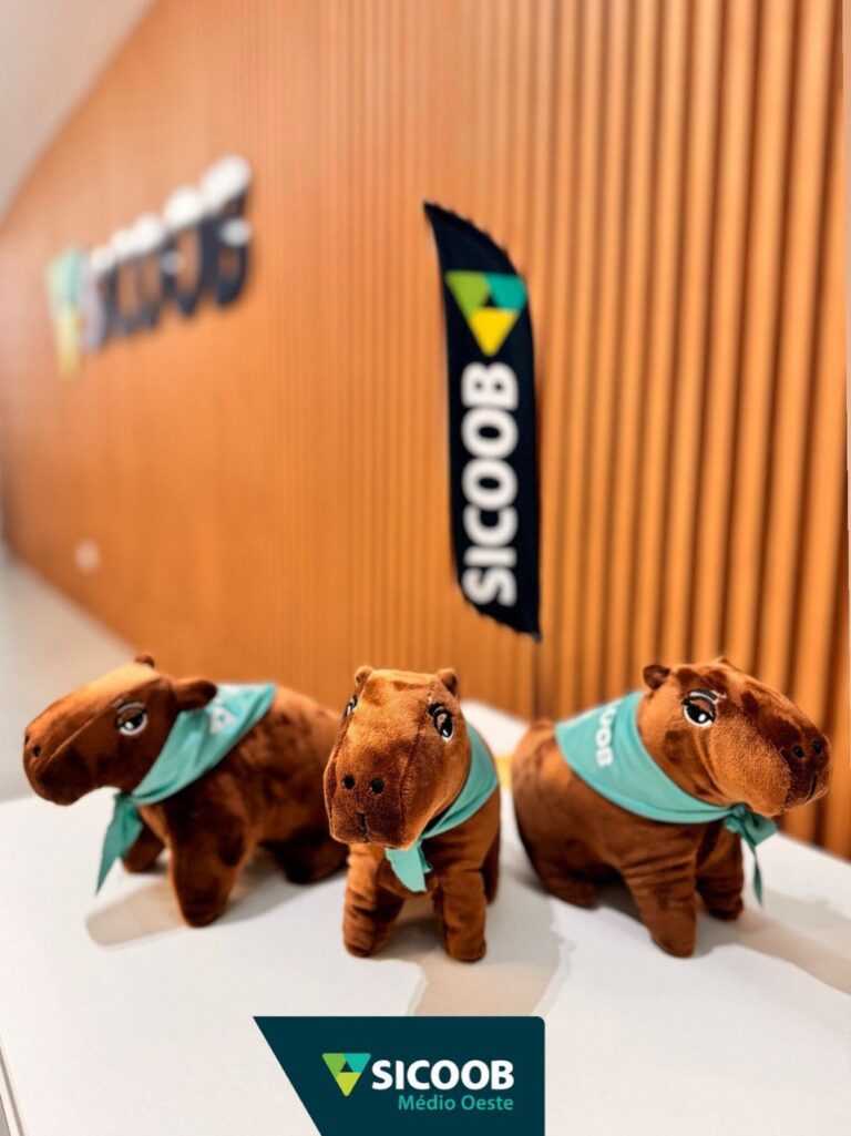 A sensação da vez: Capivara Filó do Sicoob é a estrela da Expo Assis 2025