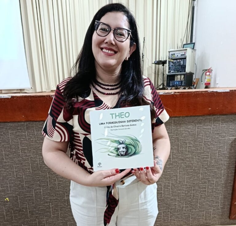 Professora Celina Gomes lança mais um livro infantojuvenil, a obra “Theo, uma Formiguinha Diferente”