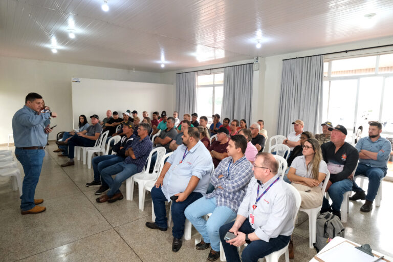 Conexão Verão Suinocultura: Três especialistas apresentaram um painel para mais de 100 produtores