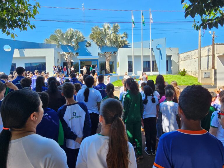 Iracema do Oeste realiza ato alusivo ao Dia da Bandeira