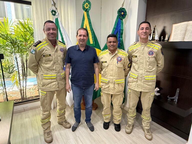 Prefeito de Assis Chateaubriand discute criação de companhia do Corpo de Bombeiros no município