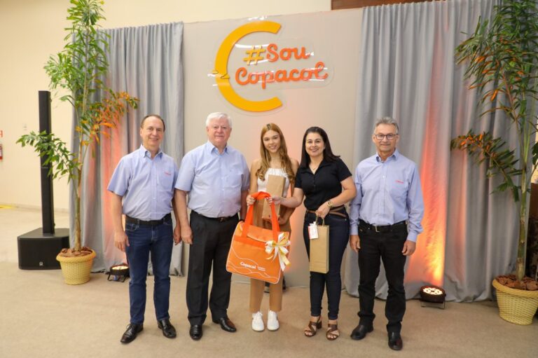 Equipe da Agência do Trabalhador de Iracema do Oeste participa de encontro promovido pela Copacol