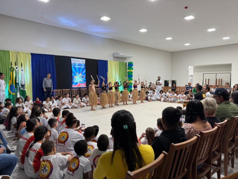 Noite de cultura marca cerimônia de troca de cordas da capoeira em Jesuítas