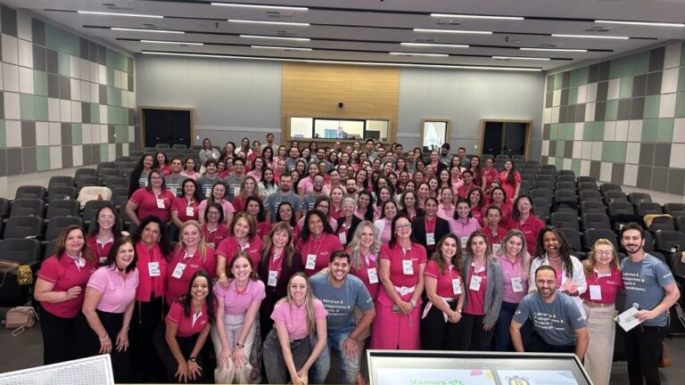 Sicredi realiza planejamento dos comitês Jovem e Mulher para 2026