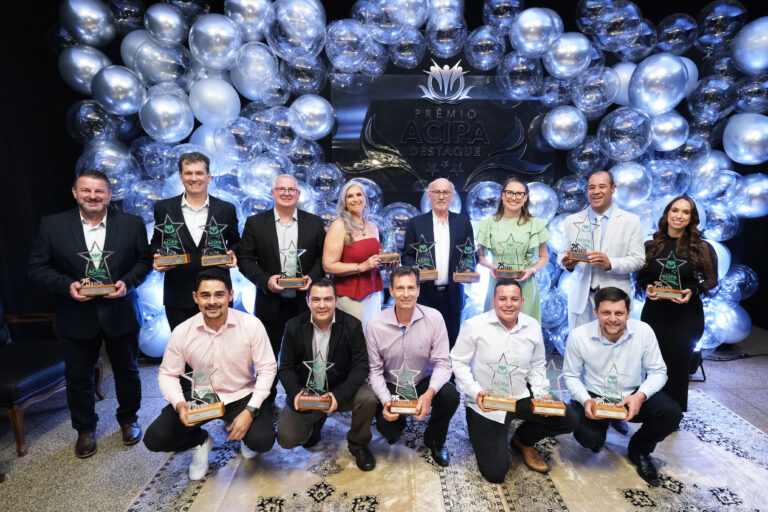 C.Vale no prêmio Acipa: Cooperativa foi destaque e recebeu 15 troféus